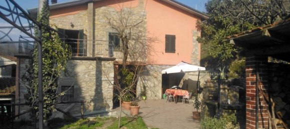 Дом с 3 спальнями в Фивиццано, Италия № 236097 4