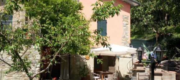 Дом с 3 спальнями в Фивиццано, Италия № 236097 2