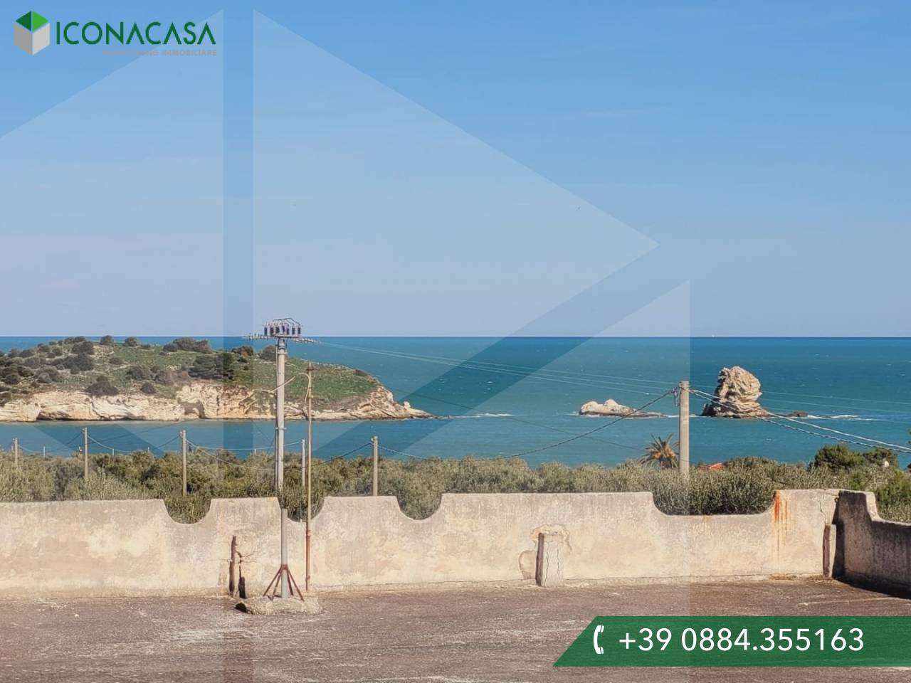 Imóvel comercial de 5 divisões em Vieste, Italy N.º 27001