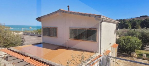 Imóvel comercial de 5 divisões em Vieste, Italy N.º 27001 53