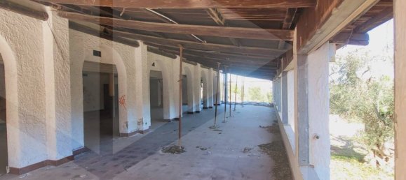 Imóvel comercial de 5 divisões em Vieste, Italy N.º 27001 11