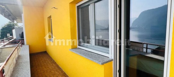 2 غرف نوم فيلا في Lavena Ponte Tresa, Italy رقم 136352 11