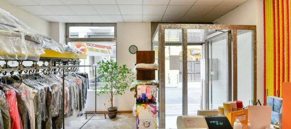 1غرفة عقار تجاري في Seregno, Italy رقم 264183 2