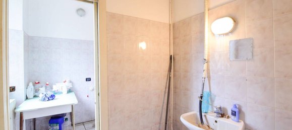 1غرفة عقار تجاري في Seregno, Italy رقم 264183 22