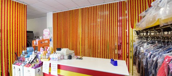 1غرفة عقار تجاري في Seregno, Italy رقم 264183 14