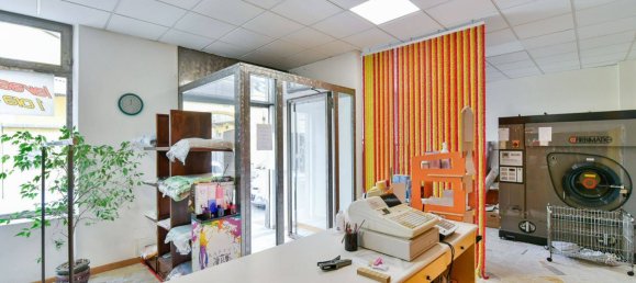 1غرفة عقار تجاري في Seregno, Italy رقم 264183 20