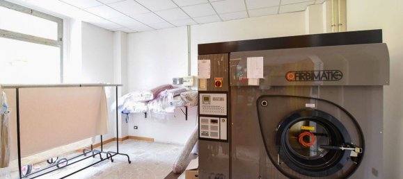 1غرفة عقار تجاري في Seregno, Italy رقم 264183 21