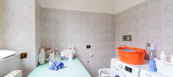 1غرفة عقار تجاري في Seregno, Italy رقم 264183 19