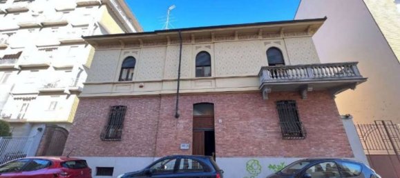 Apartamento de 7 divisões em Vercelli, Italy N.º 13377 3