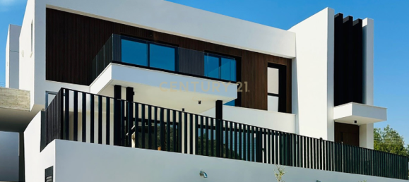 3 bedrooms Villa in Germasogeia, Cyprus No. 15817 2