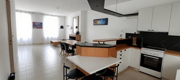 2 bedrooms Duplex in Villeneuve-sur-Lot, France No. 335214 5