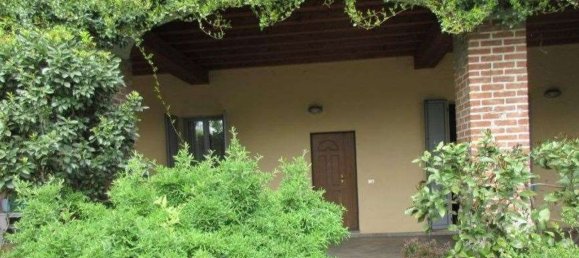 11-Zimmer Haus in Monza, Italy, Nr. 5269 2