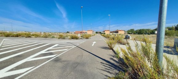  Land in Ontigola, Spain No. 4965 2