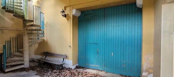 5 bedrooms House in Autignac, France No. 38061 8