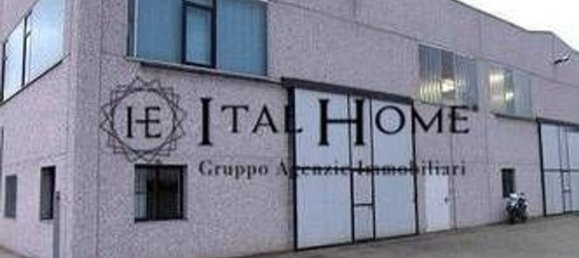 مستودع في Valmadrera, Italy 1370متر مربع رقم 5488 5