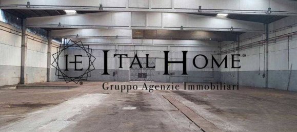 مستودع في Valmadrera, Italy 1370متر مربع رقم 5488 4