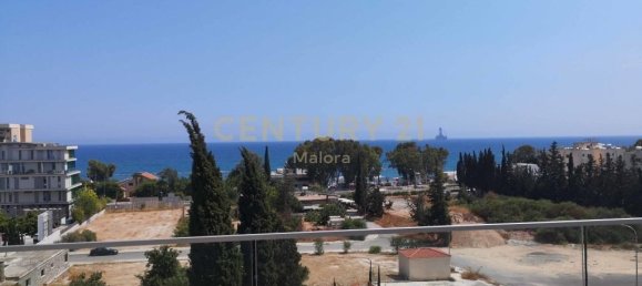 4 bedrooms Apartment in Agios Tychonas, Cyprus No. 639 16