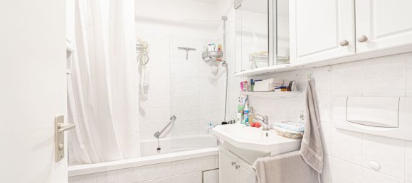 Квартира с 2 комнатами в Фюрстенфельдбрукк, Германия № 239926 3