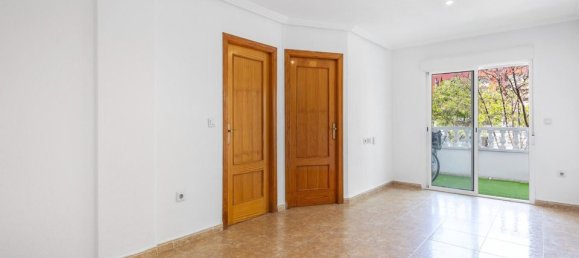 2 Schlafzimmer Wohnung in Torrevieja, Spain, Nr. 179485 5