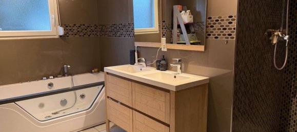 4 bedrooms House in Rioz, France No. 207854 9