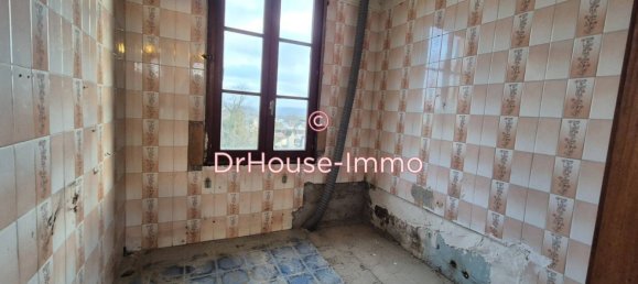 Casa de 3 dormitorios en Gargenville, France No. 137723 6