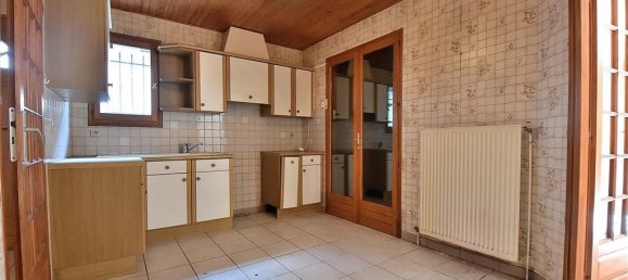 2 bedrooms House in Saint-Maur-des-Fosses, France No. 175402 4