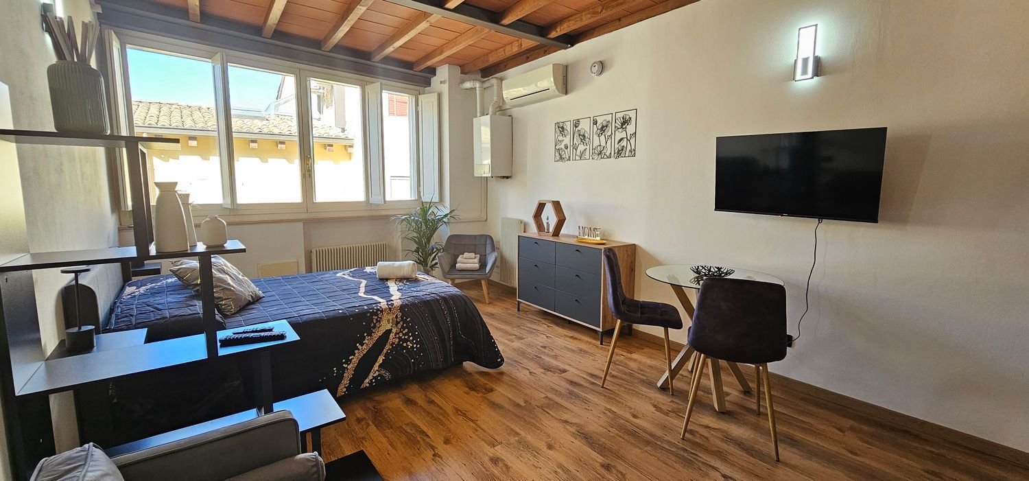 Studio in Parma, Italy, Nr. 19657