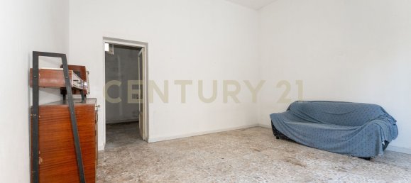 3 Schlafzimmer Haus in Viagrande, Italy, Nr. 327390 8