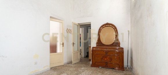 3 Schlafzimmer Haus in Viagrande, Italy, Nr. 327390 11