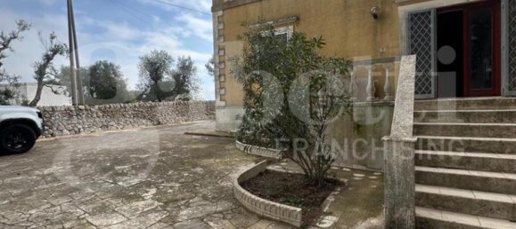4 Schlafzimmer Haus in Ostuni, Italy, Nr. 29504 34