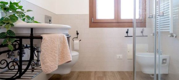 4غرفة شقة في Budrio, Italy رقم 262107 27