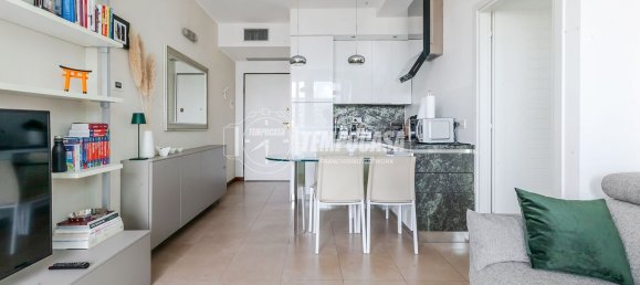 2 bedrooms Apartment in Milan, Italy No. 357837 11