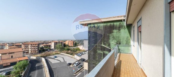 3 bedrooms Apartment in Catania, Italy No. 62000 32