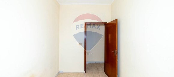3 bedrooms Apartment in Catania, Italy No. 62000 23