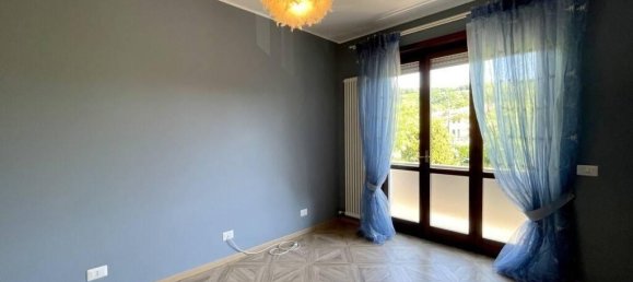 4-salle Appartement à Arzignano, Italy No. 35403 26