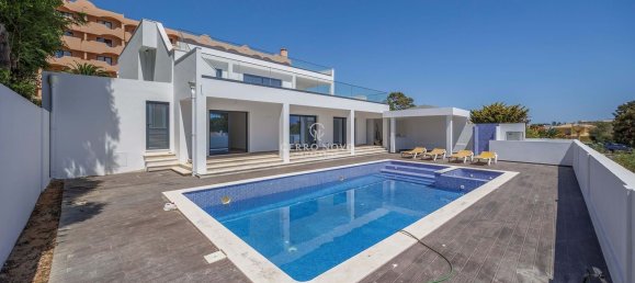 5 bedrooms House in Guia, Portugal No. 144506 10