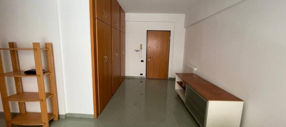 3غرفة شقة في Pomezia, Italy رقم 40212 8