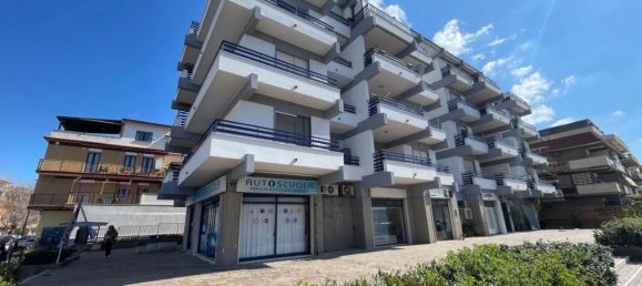 3غرفة شقة في Pomezia, Italy رقم 40212 20