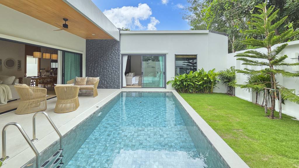 2 bedrooms Villa in Chalong, Thailand No. 67630