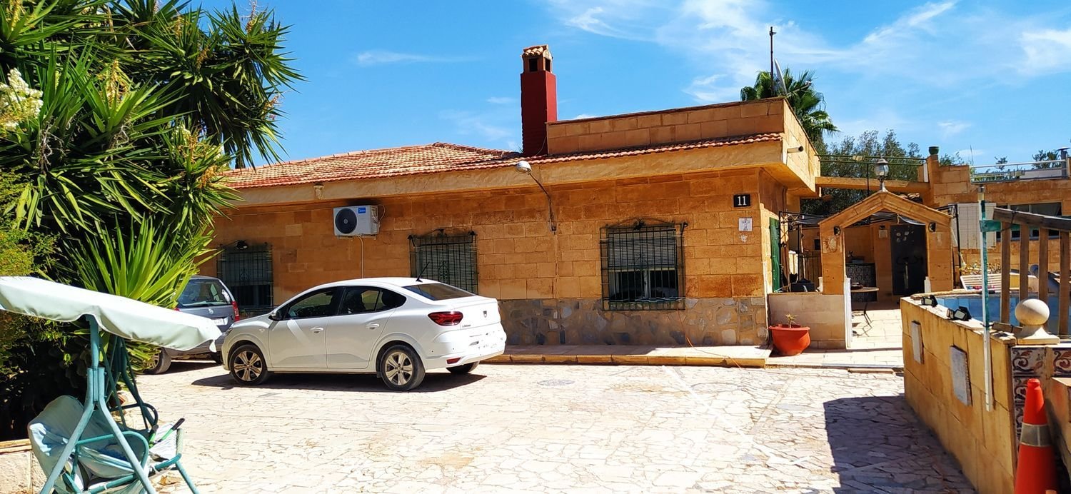 4 bedrooms House in Agost, Spain No. 257642