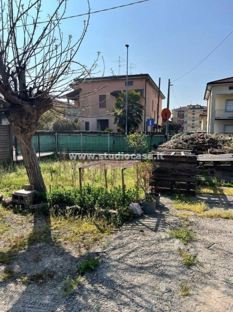 4 Schlafzimmer Haus in Spirano, Italy, Nr. 351936