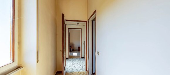 Villa de 3 divisões em Parabiago, Italy N.º 307146 11