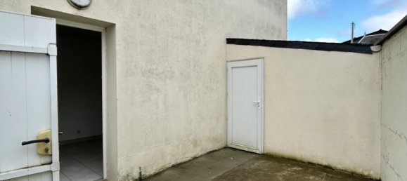 Здание с 2 спальнями в Савинье-сюр-Латан, Франция № 74626 2