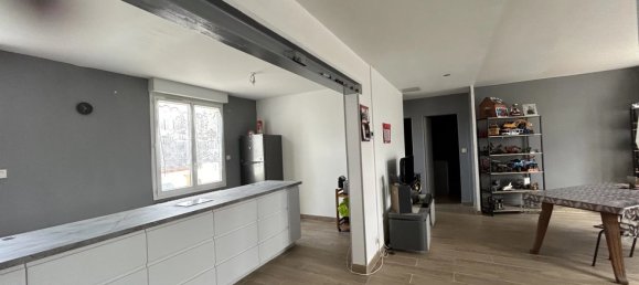 Здание с 2 спальнями в Савинье-сюр-Латан, Франция № 74626 13