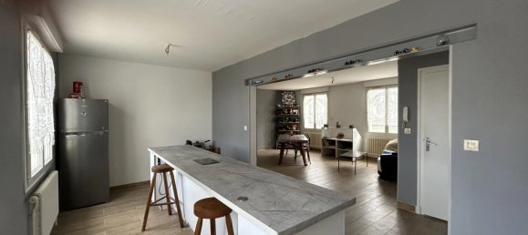 Здание с 2 спальнями в Савинье-сюр-Латан, Франция № 74626 14