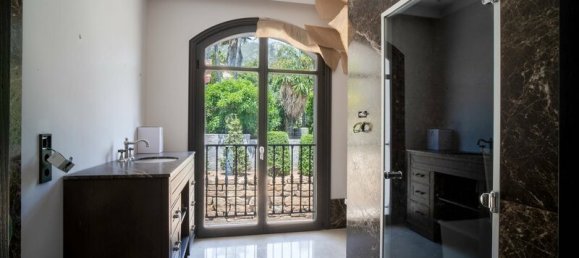 Вилла с 6 спальнями в Марбелья, Испания № 101882 29