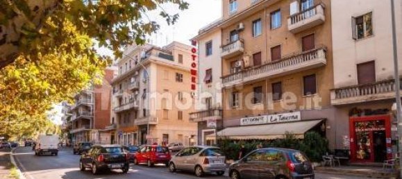 2 rooms Commercial property in Rome, Italy No. 236861 32