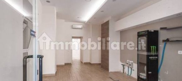 2 rooms Commercial property in Rome, Italy No. 236861 6