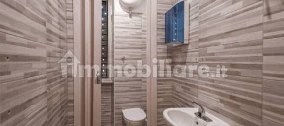 2 rooms Commercial property in Rome, Italy No. 236861 19