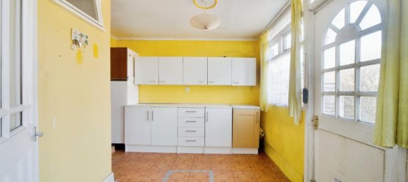 2 Schlafzimmer Haus in East Ham, United Kingdom, Nr. 11433 4